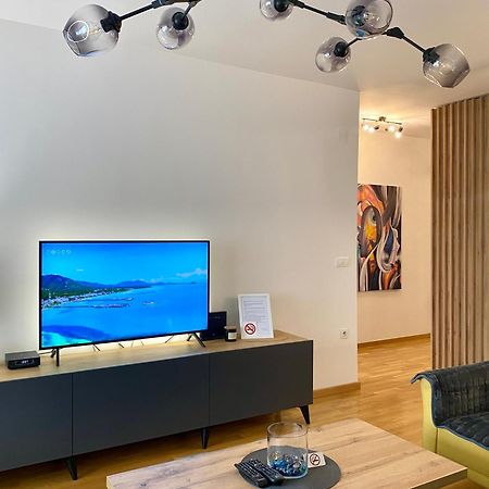 Aj Luxe Residence Σκόπια Εξωτερικό φωτογραφία