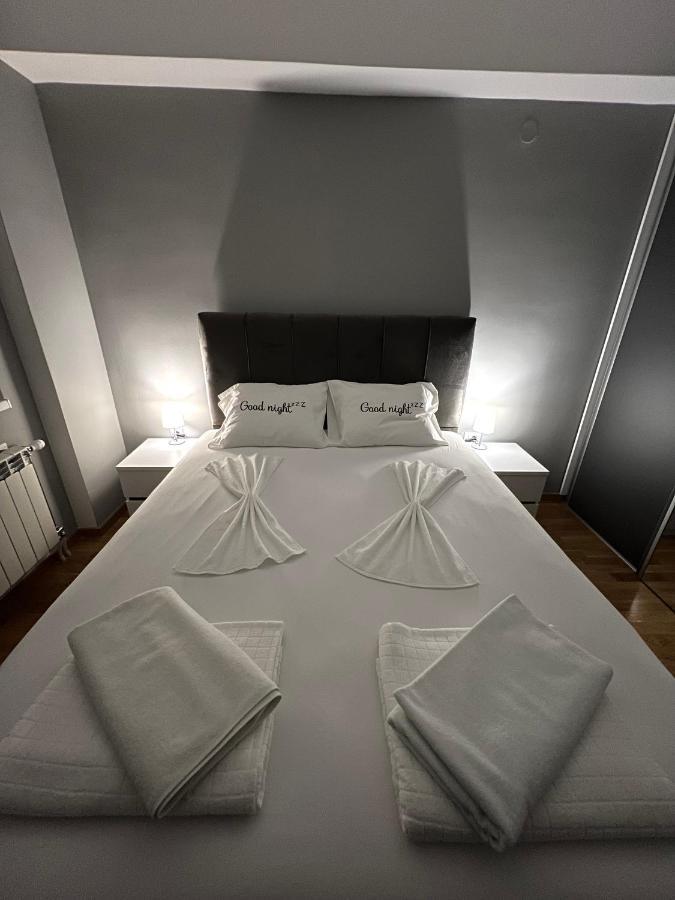 Aj Luxe Residence Σκόπια Εξωτερικό φωτογραφία