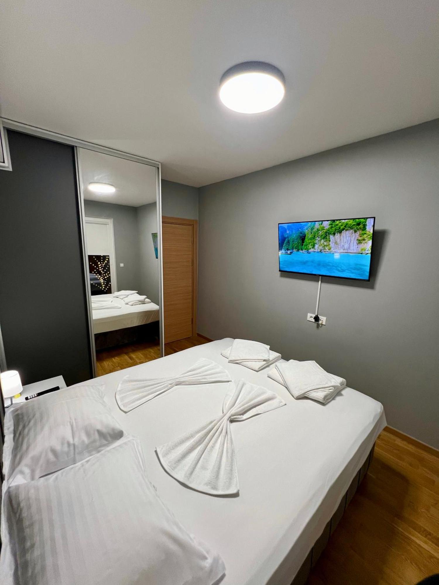 Aj Luxe Residence Σκόπια Εξωτερικό φωτογραφία