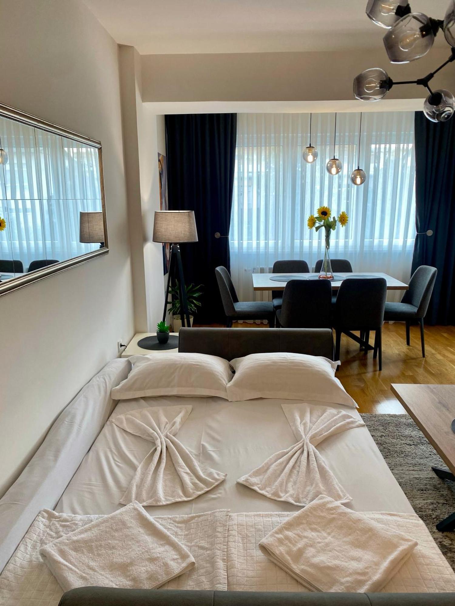 Aj Luxe Residence Σκόπια Εξωτερικό φωτογραφία