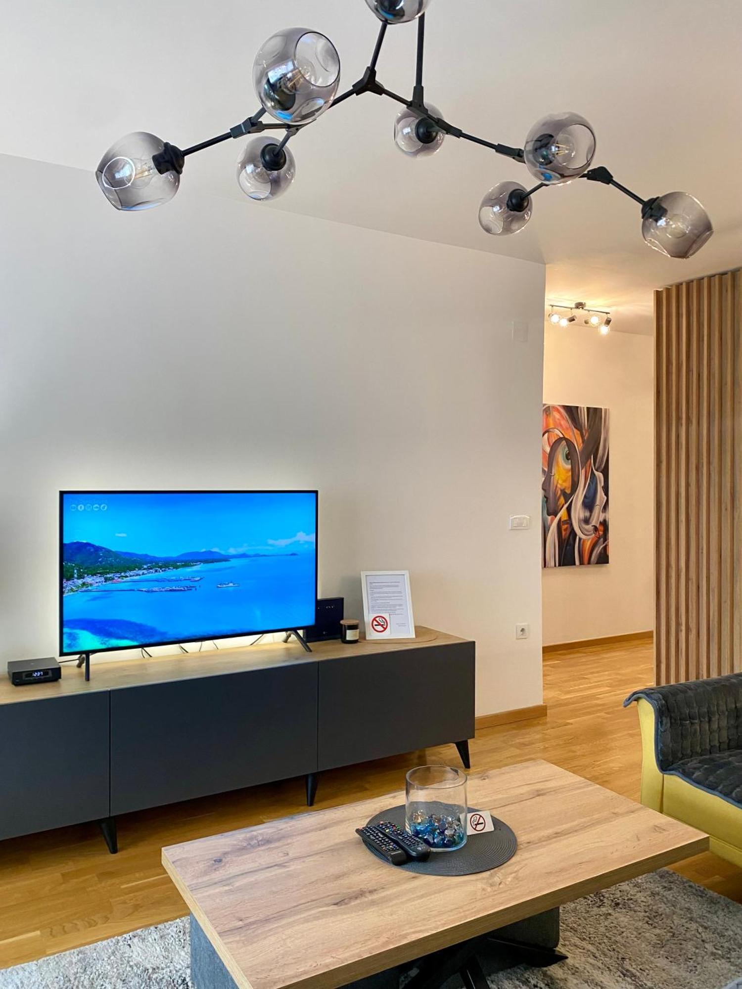 Aj Luxe Residence Σκόπια Εξωτερικό φωτογραφία